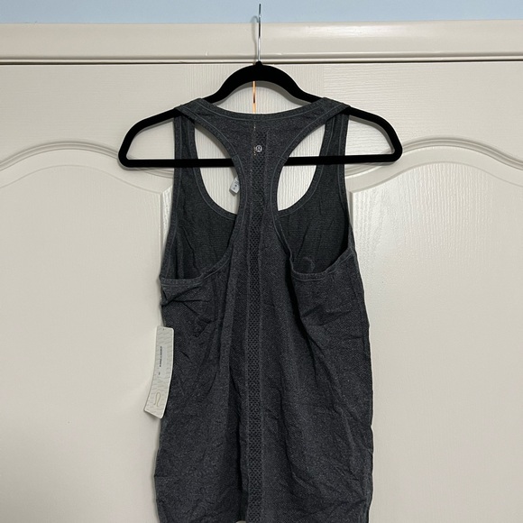 Lululemon Toronto vs Everybody Swiftly Racerback Tank NWT - Picture 6 of 8